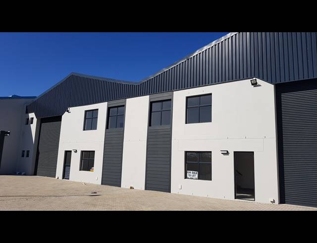 1,107M² FACTORY TO LET IN SAXENBURG PARK 2